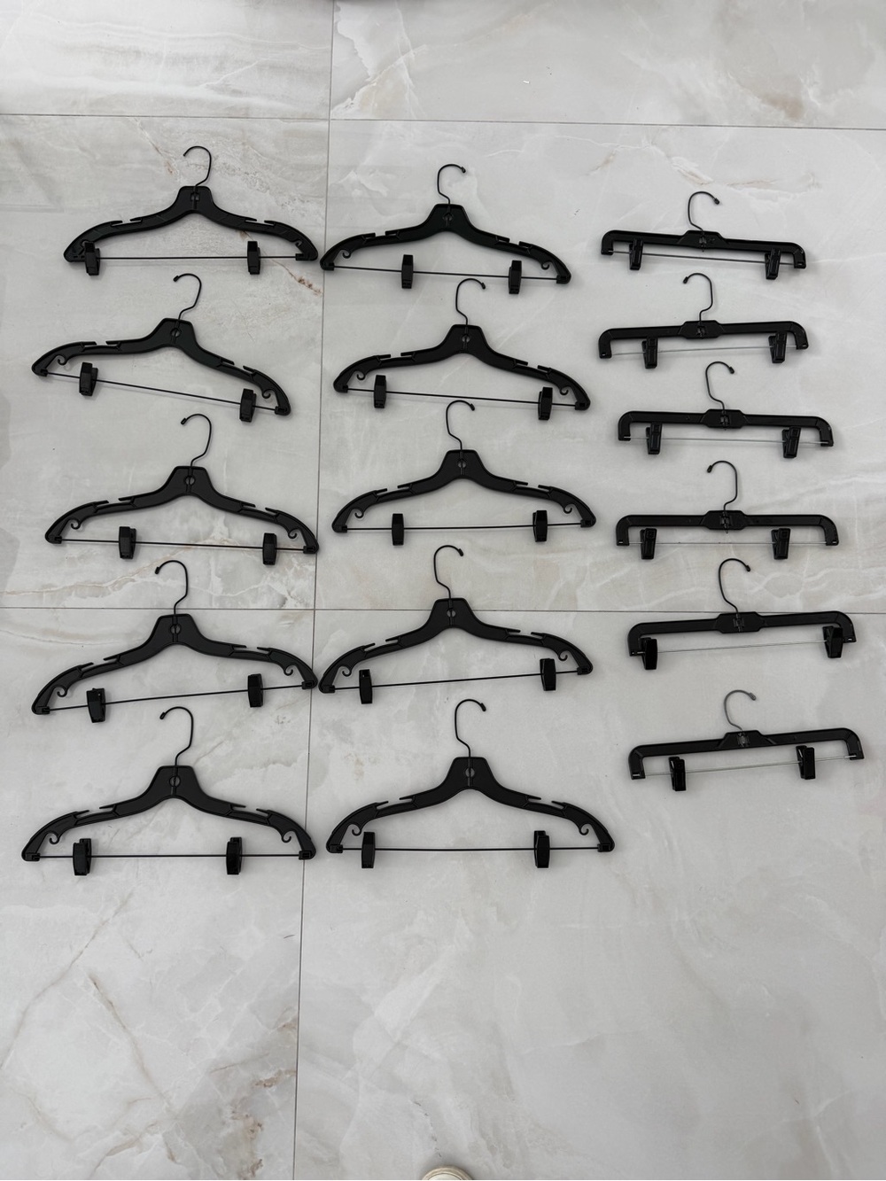 16 Hangers 10 Multi-Purpose Suit Coat and Pant Hangers with Clips & 6 Pant Skirt